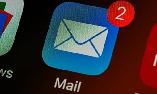 Créer une newsletter qui fidélise vos clients sans les spammer